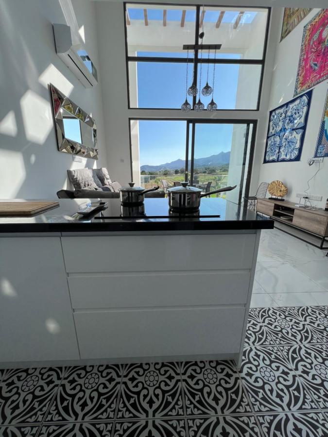 Hermes Penthouse Akanthou Buitenkant foto